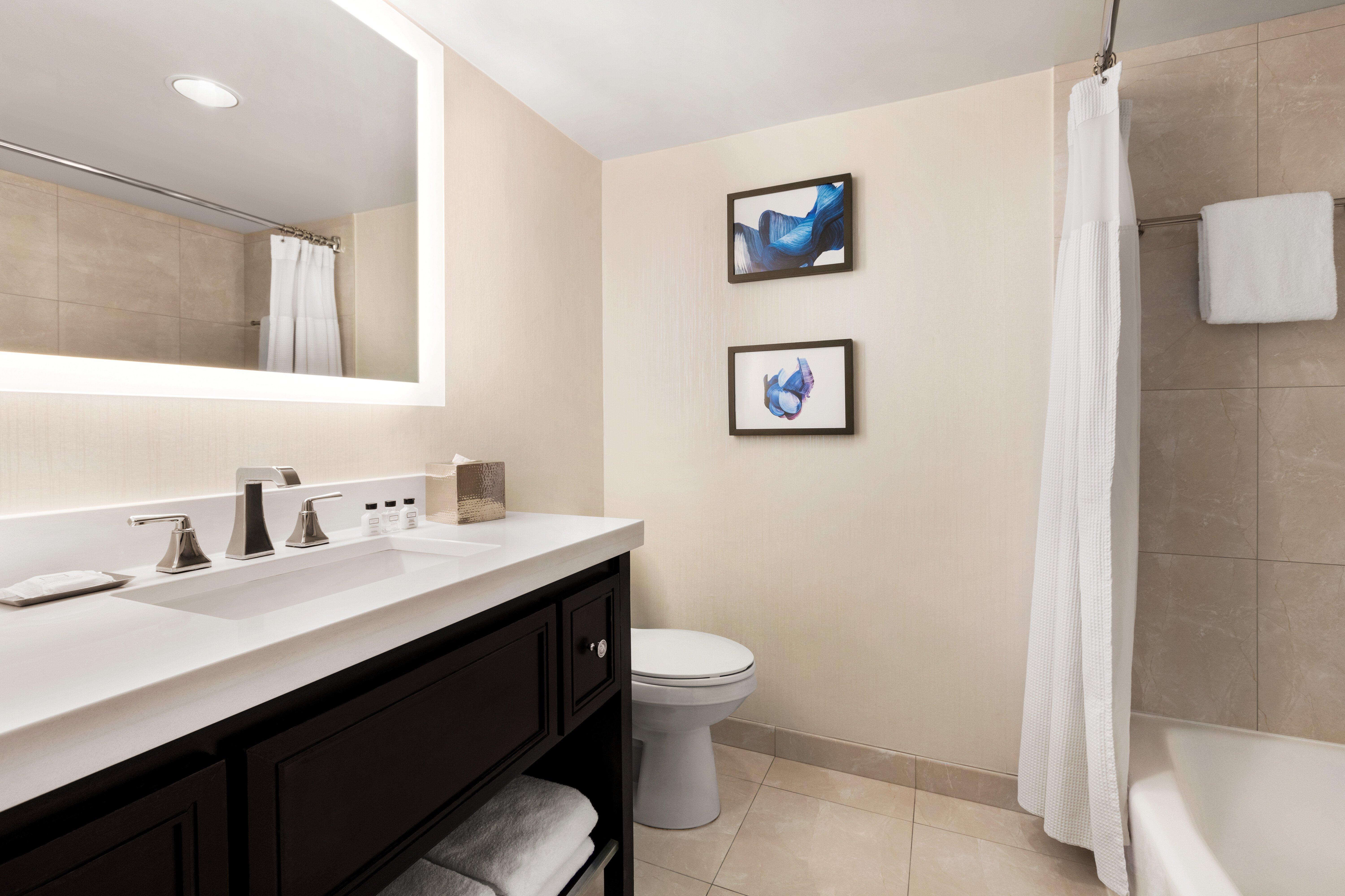 Hotel Crowne Plaza Philadelphia King Of Prussia Exterior foto
