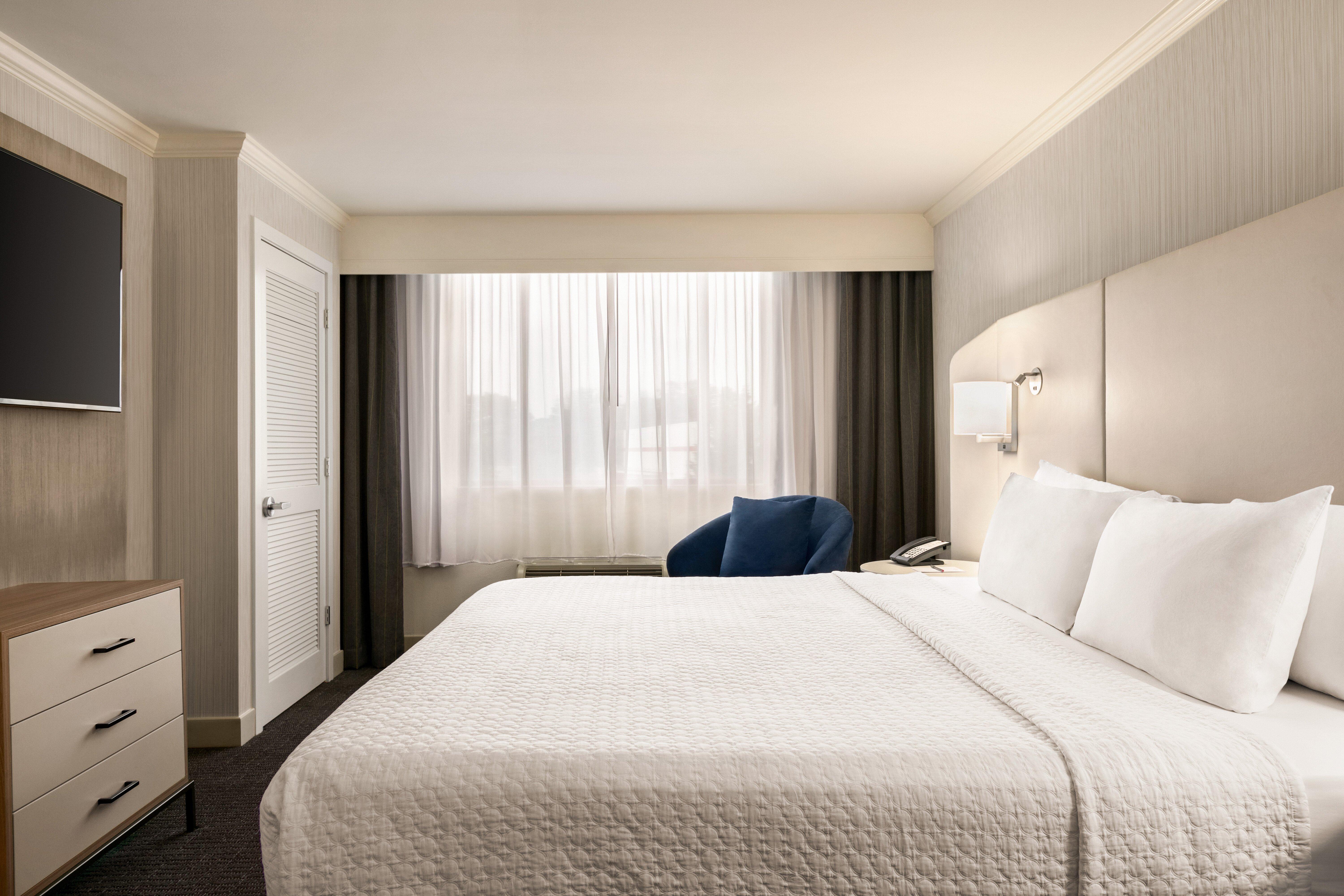 Hotel Crowne Plaza Philadelphia King Of Prussia Exterior foto
